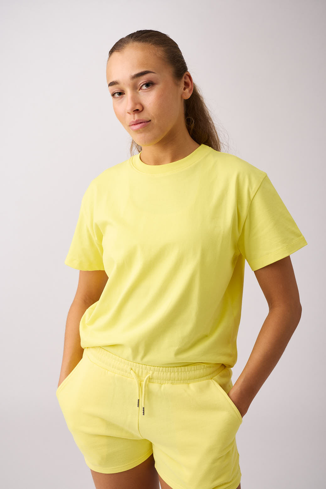 Core relaxed t-shirt back print wmn Yellow