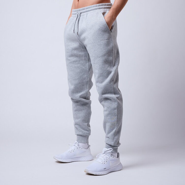 CLN Athletics Mjukisbyxa Grå Herr Core sweatpants Men Grey melange