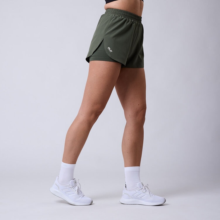 CLN Athletics Träningsshorts Rosa Dam Ultra 2 in 1 shorts Moss green