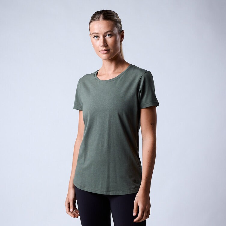 CLN Athletics T-shirt träning Grön Dam Bamboo t-shirt wmn Moss green