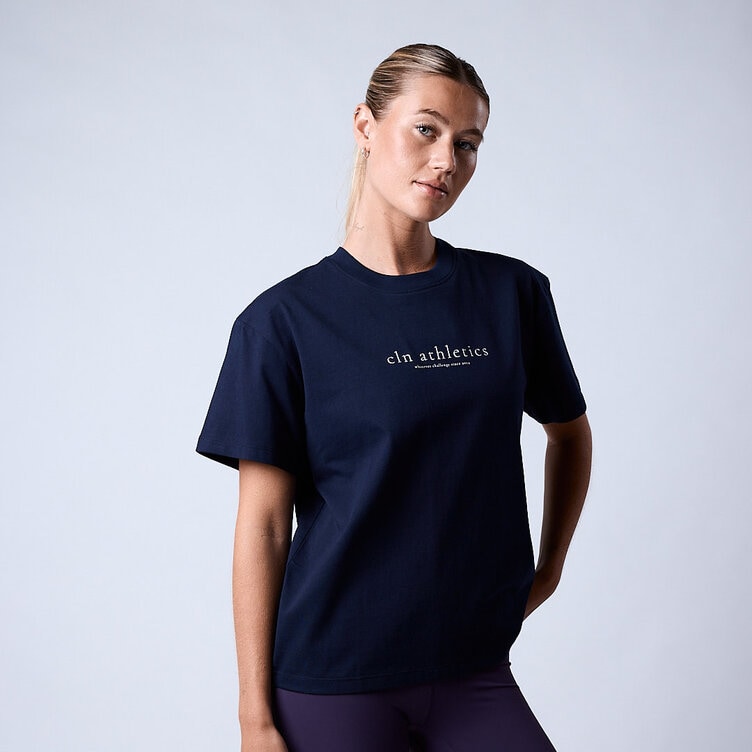 CLN Athletics Oversized t-shirt Blå Dam Core relaxed t-shirt print Wmn Navy